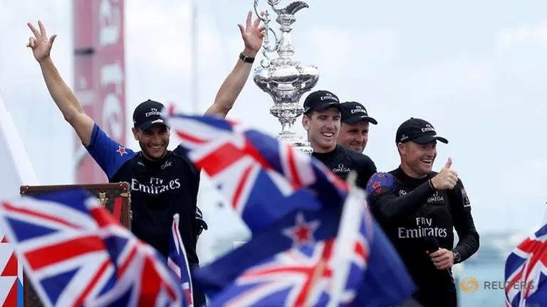 Sailing: NZ govt freezes public funding of America’s Cup