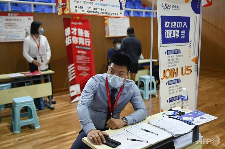 China’s young job seekers struggle despite economic recovery