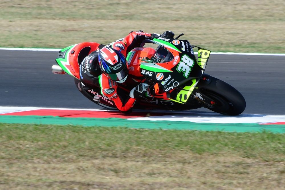 Smith fastest in first French MotoGP practice