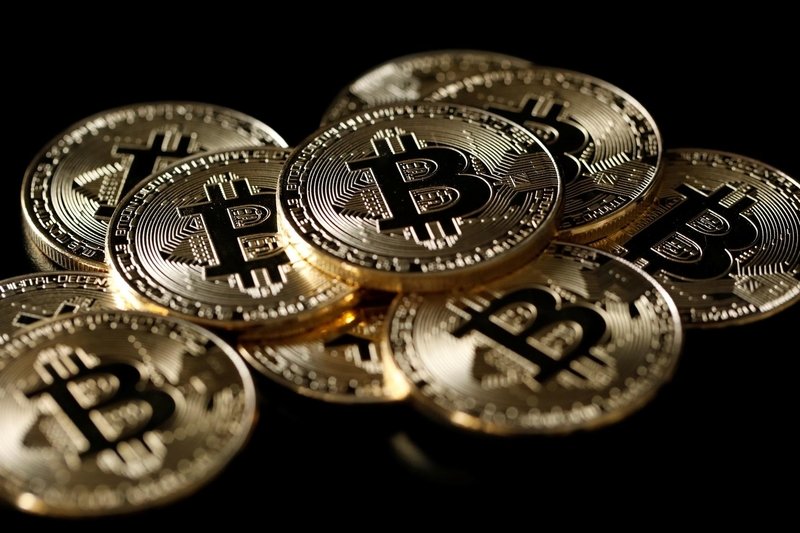 Bitcoin tumbles below US$40,000 after China issues warning