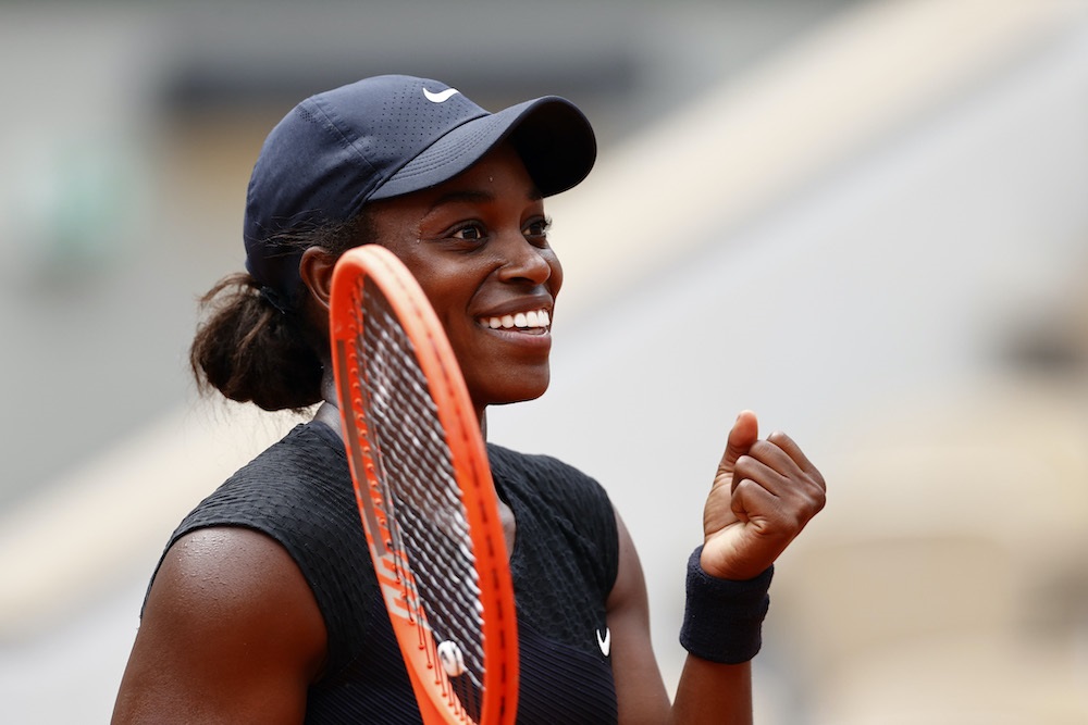 American Stephens ourts 18th seed Muchova to reach fourth round