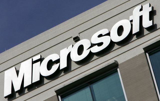 Microsoft warns thousands of cloud customers of data vulnerability