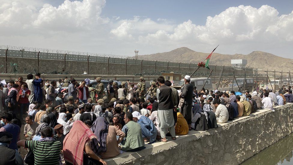 Afghanistan: The desperate scramble to escape