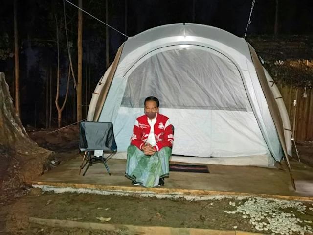 Indonesia’s president takes camping trip to site of new capital